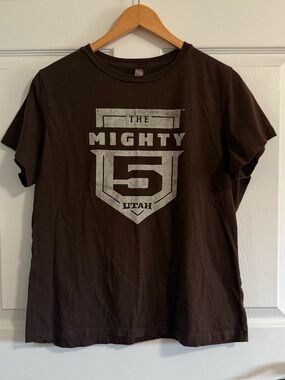 Utah’s MIGHTY 5 National Parks tshirt